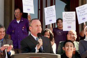 Senator Steinberg makes his opening remarks