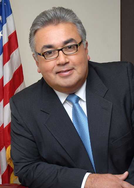 Senator Ron Calderon